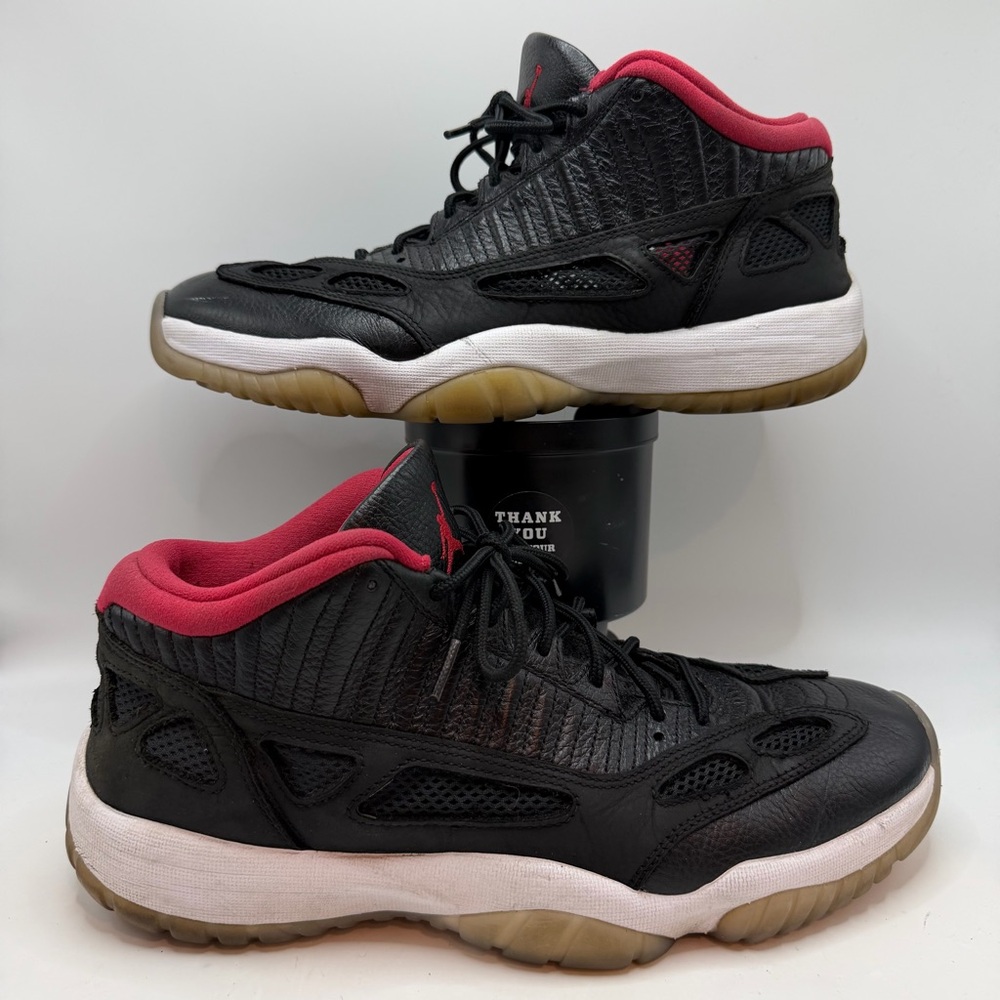 Air Jordan 11 Retro Low IE Bred Mens Size 11.5US Black Red Basketball Shoes